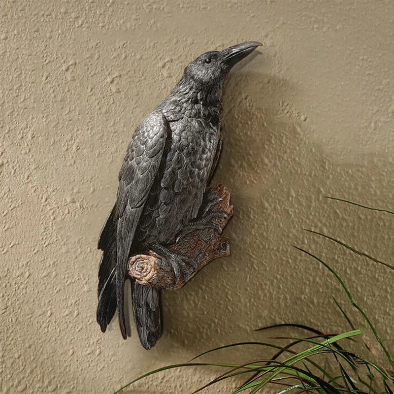 Noctura Realistic Decorative Raven – Atmospheric Decoration for Home & Garden Bowlift