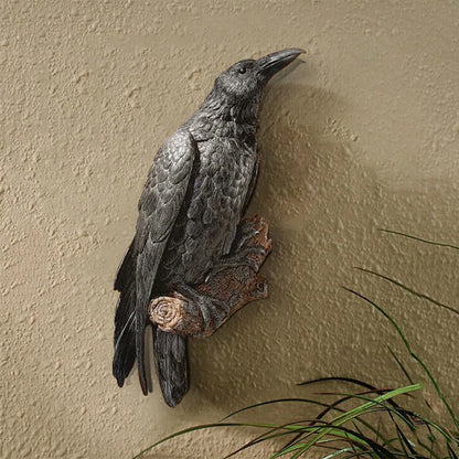 Noctura Realistic Decorative Raven – Atmospheric Decoration for Home & Garden Bowlift