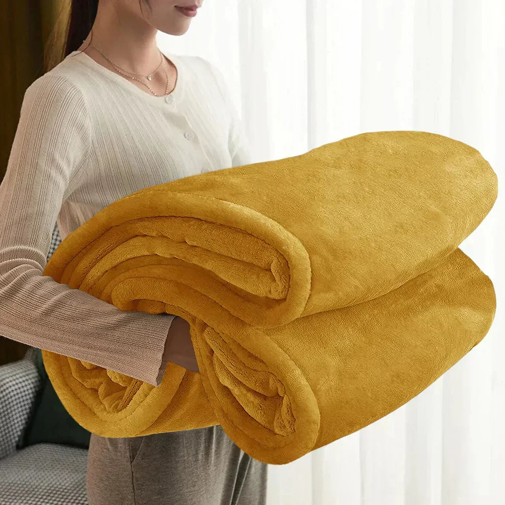 Skanto | Maxime | Cozy Fleece Blanket for All Seasons - Extra Soft and Warm