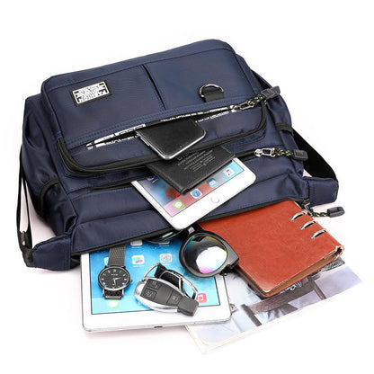 Men's messenger bag with multiple pockets | Bowlift