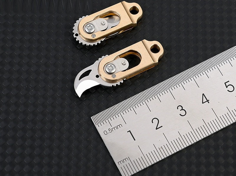 BowLift | Mini Brass Folding Claw - Pocket-Sized Express Opener