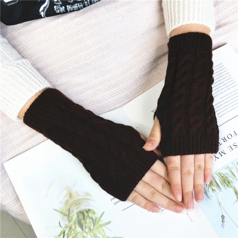 Skanto | Stylish Woolen Mittens