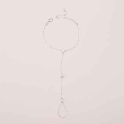 Skanto | Adjustable Finger Ring Bracelet Made of Stainless Steel with Crystals