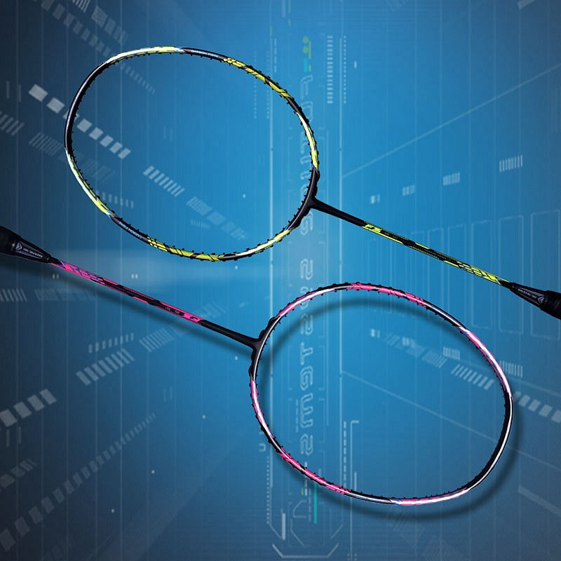 Skanto | Offensive badminton racket with secondary reinforcement made of 32-pound carbon fiber