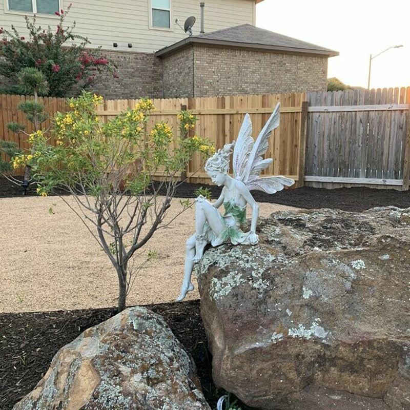 Skanto | Garden Fairy Statue