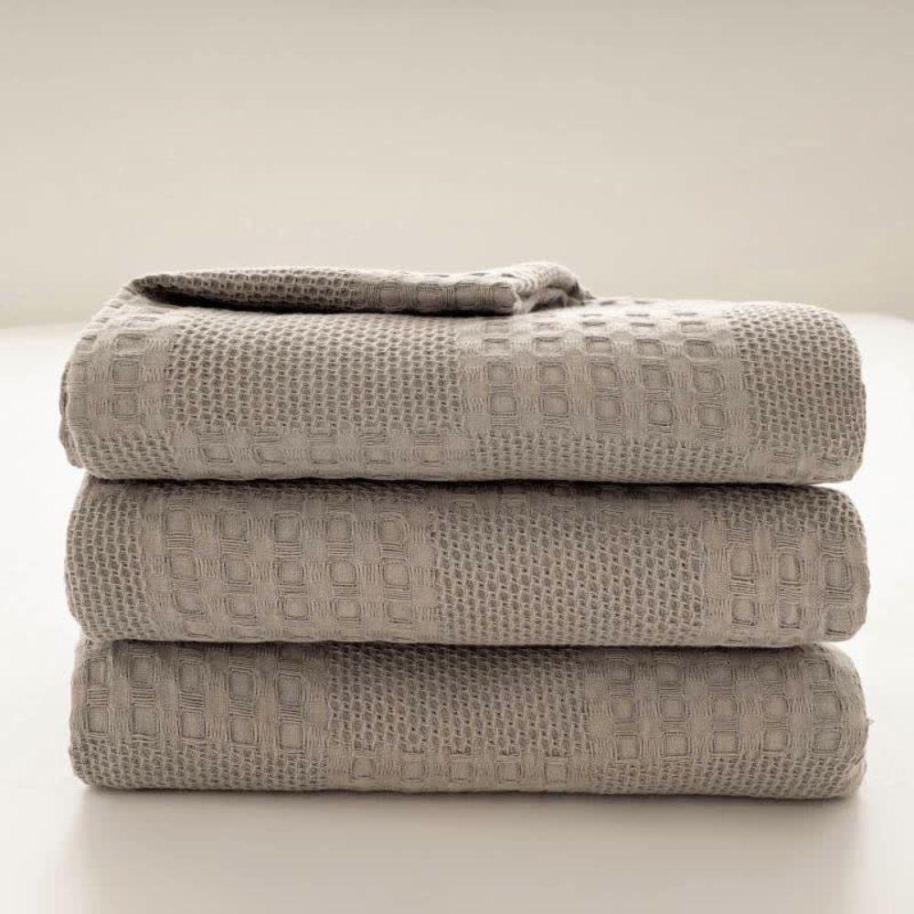 BowLift | Cotura Waffle Blanket | 100% Organic Cotton | Breathable & Elegant | Waffle Structure