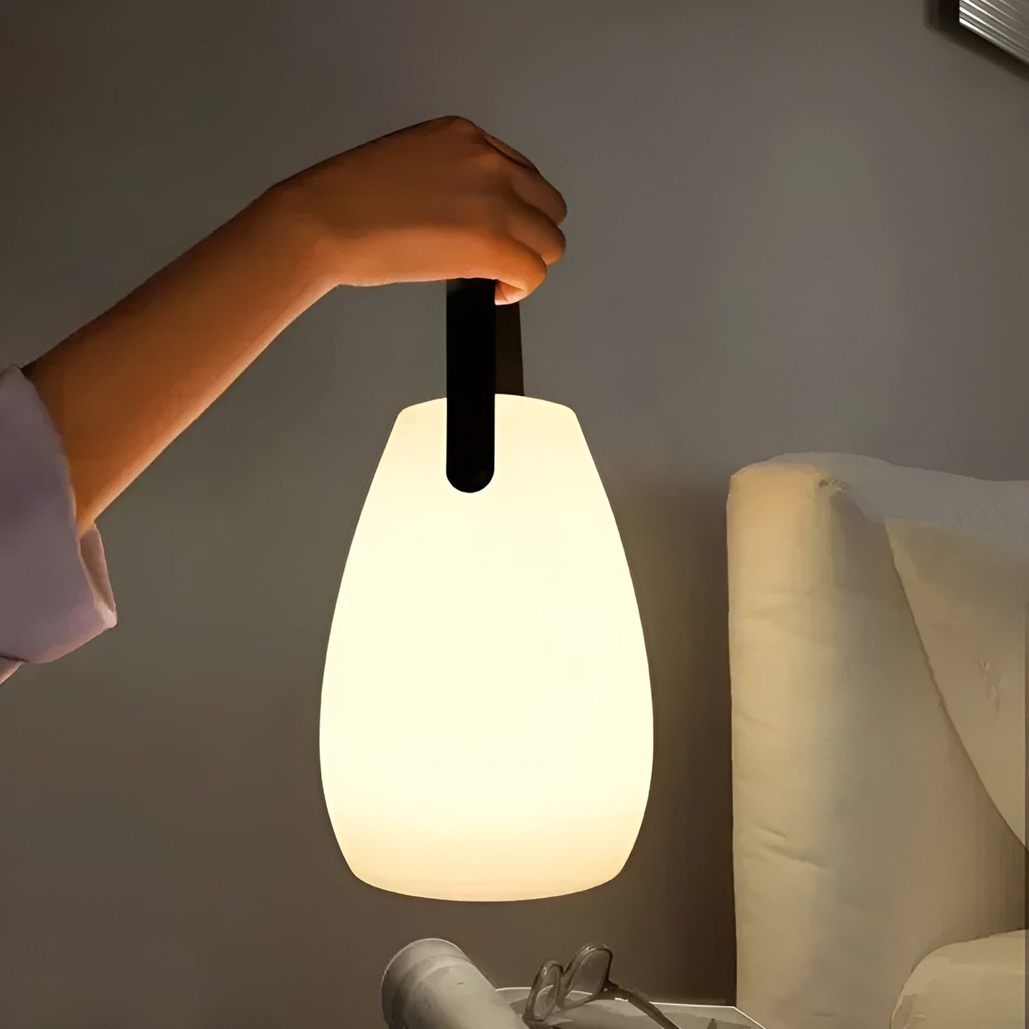 Wireless LED Table Lamp – Waterproof, Rechargeable and 16 Colors | Karnz