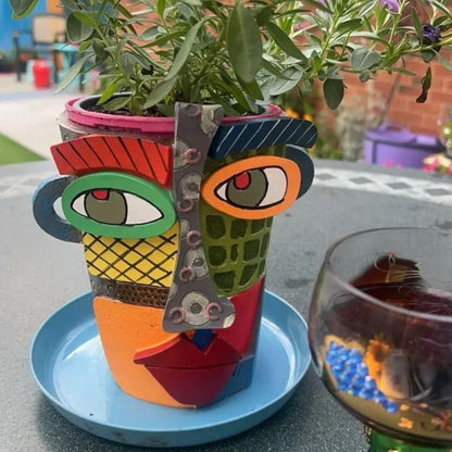 BowLift | Abstract Face Flower Pot