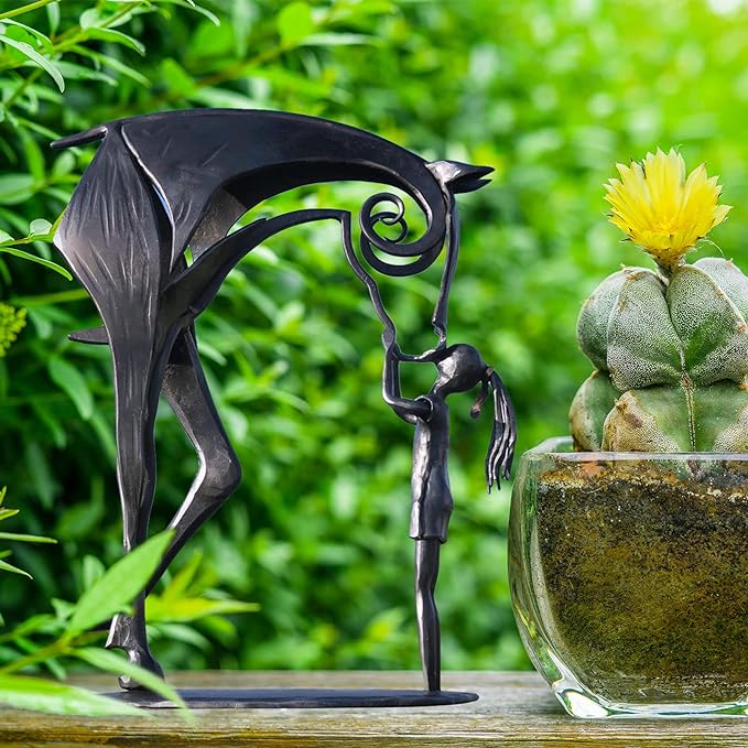 BowLift | Modern Metal Horse Statue