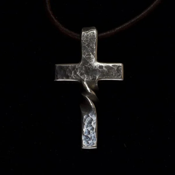 Skanto | Handmade - Cross Necklace