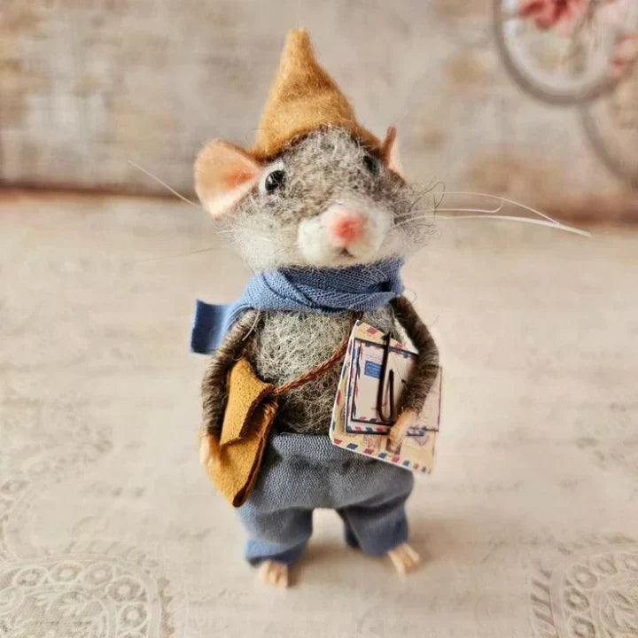 BowLift | Handmade felt mouse | Christmas decoration & gift idea | Needle felted from wool & fabric | Sustainable
