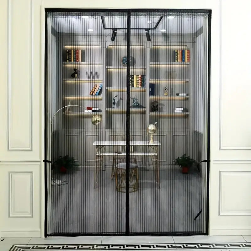 BugGuard | Magnetic Insect Screen Door