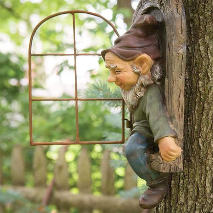 Garden Gnome Figurine | Skanto