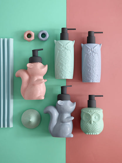 Skanto | Ceramic Soap Dispenser, Squirrel Foam Pump Bathroom Bottle, Animal Design, Refillable Reusable Lotion Pump for Bath Kitchen, 510ml/17.2oz