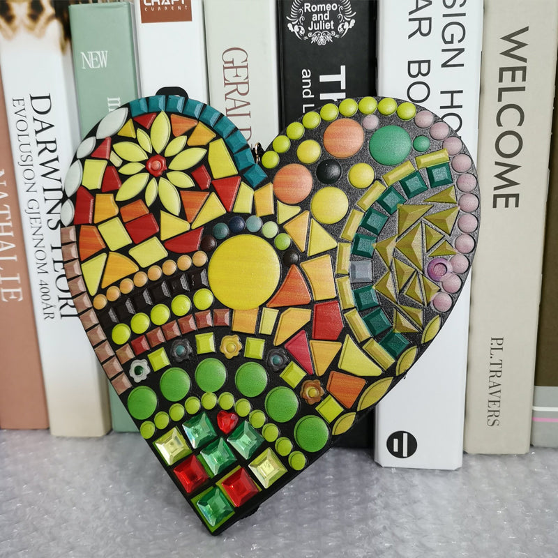 Skanto | Large Garden Mosaic Heart Decoration