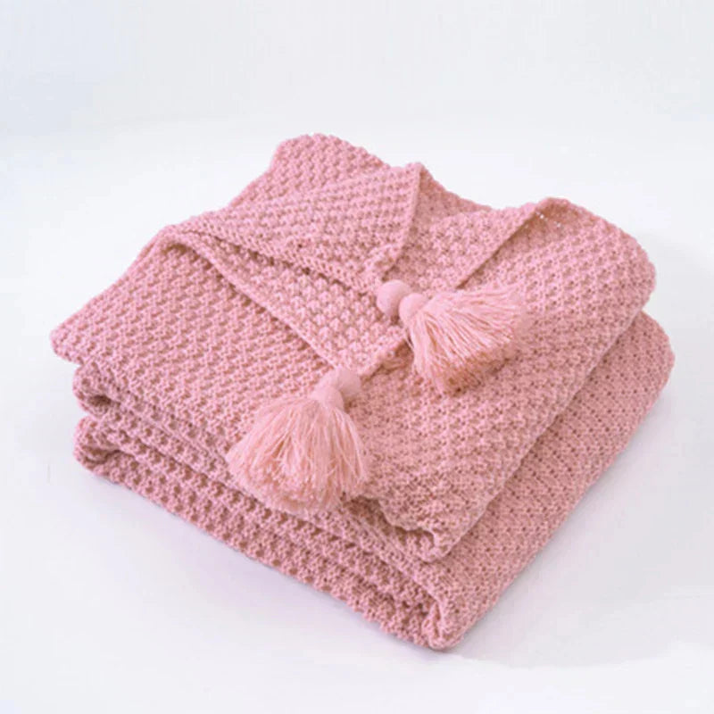 Brehn | Knitted Wool Blanket with Tassels - NordicCozy