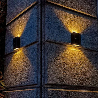 Skanto | Waterproof Solar-Powered Outdoor Patio Wall Light