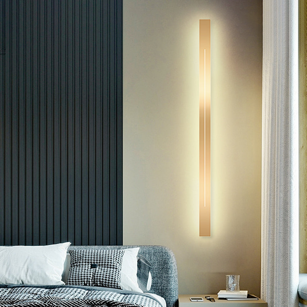 Modern LED Wall Light - LumièreGold | Karnz
