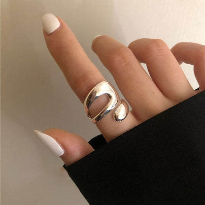 Skanto | Drop Hoops Ring