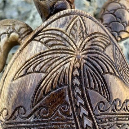 Skanto | Hawaiian Turtle Resin Ornament