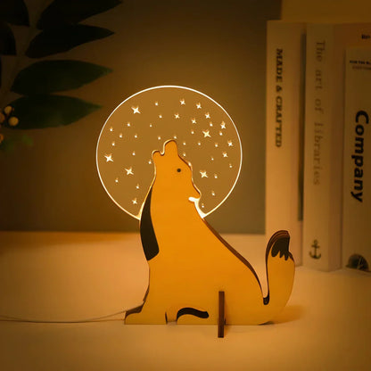 Skanto | Animal Figure Table Lamp Made of Wood