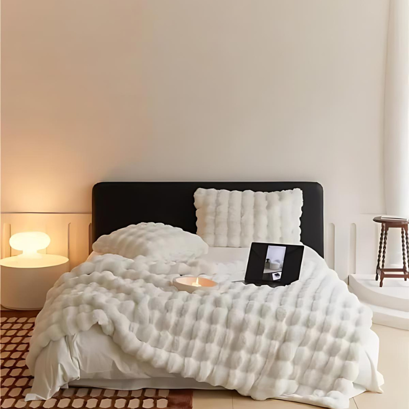 Skanto | Faux Fur Fleece Throw Blanket