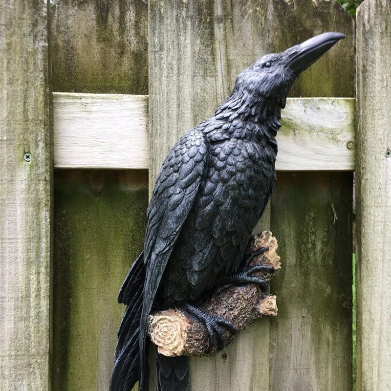 Noctura Realistic Decorative Raven – Atmospheric Decoration for Home & Garden Bowlift