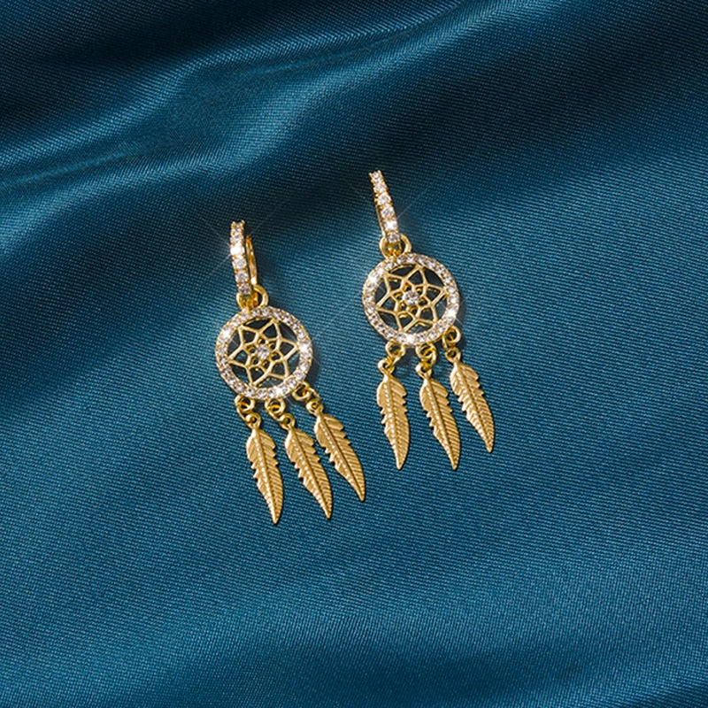 Evani️ | Elegant Refinement with 14-karat Gold Earrings