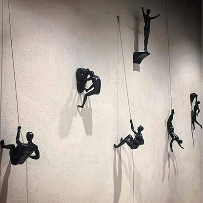 Skanto | Climbing Wall Hanging Statues
