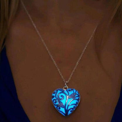 Skanto | Glowing Pendant - Showcasing your amazing glow in the dark