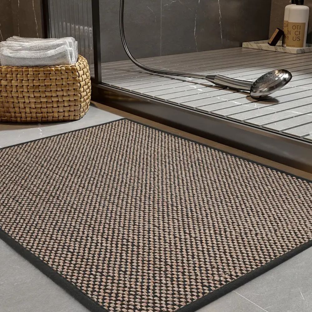Skanto | Braided Comfort Non-Slip Bath Mat