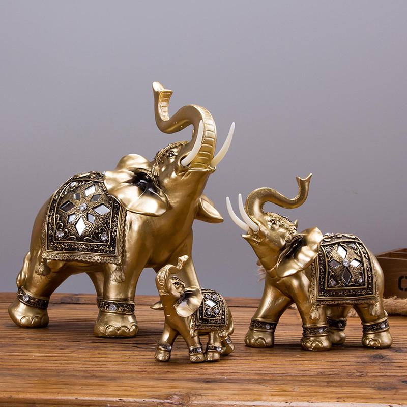 Skanto | Golden Elephant Statue