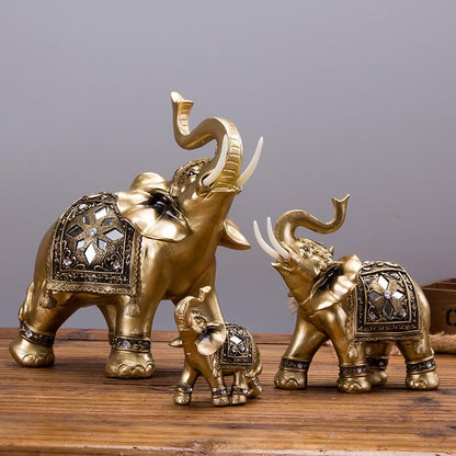 Skanto | Golden Elephant Statue