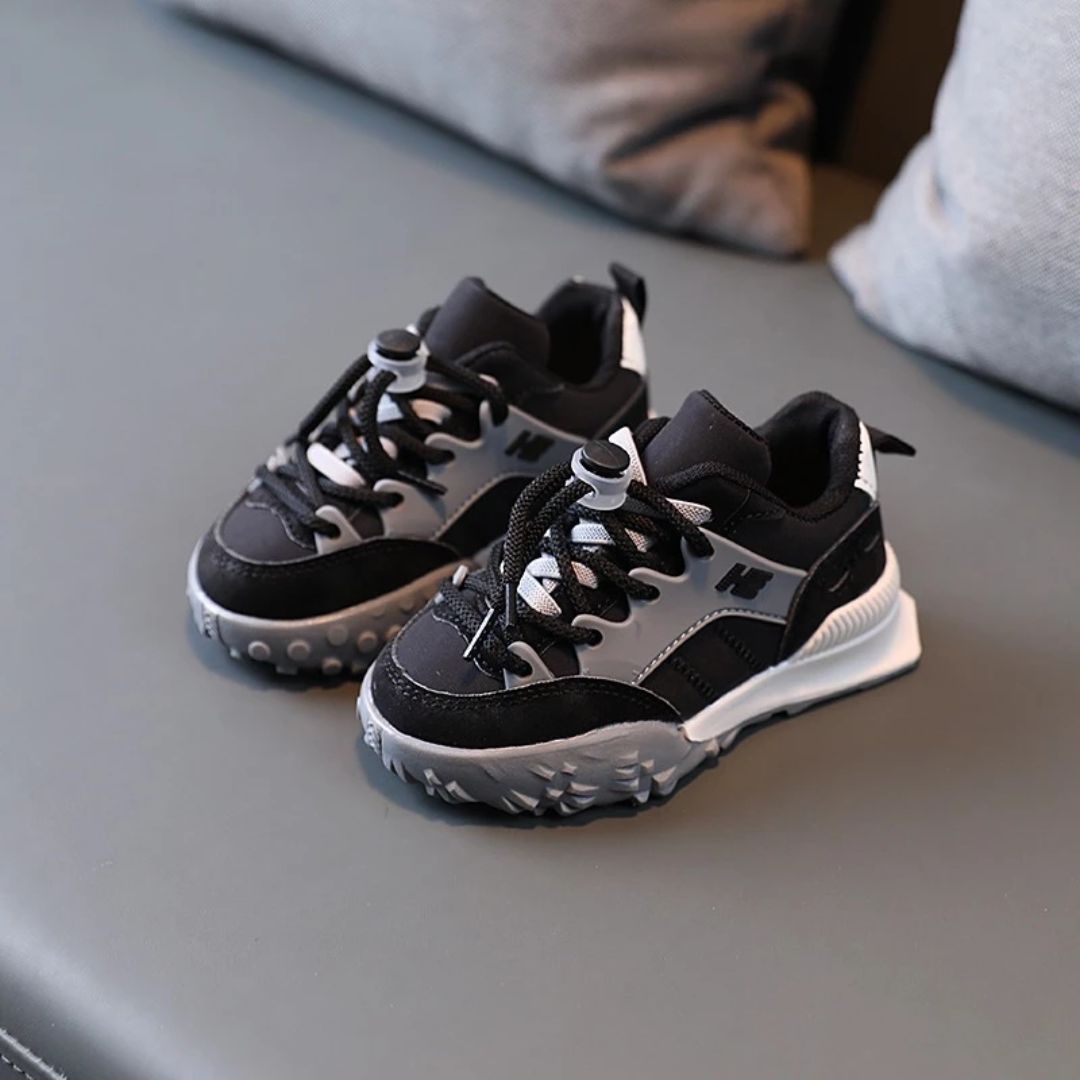 Skanto | Modern Kids' Sports Shoes – Stylish Look with Comfort and Stability