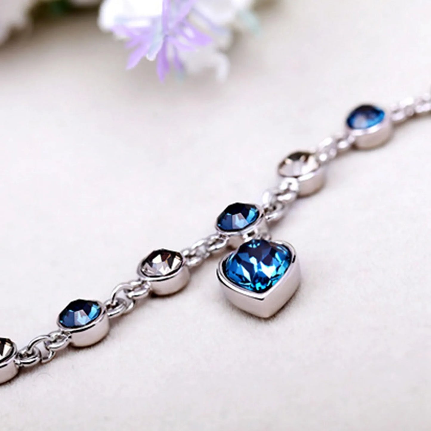 Captivating Ocean Heart Crystal Bracelet with Radiant Blue Heart Pendant