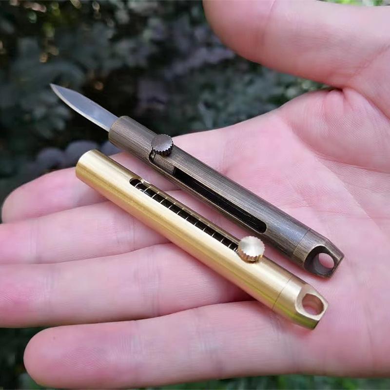 Skanto | Retractable Knife Keychain