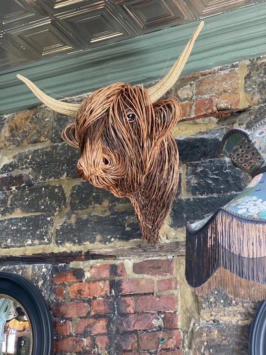 BowLift | Hand-Woven Wall Art Sculpture | Highland Cattle Design | Rustic Handmade Home Decor | 11.8 × 8.6 in