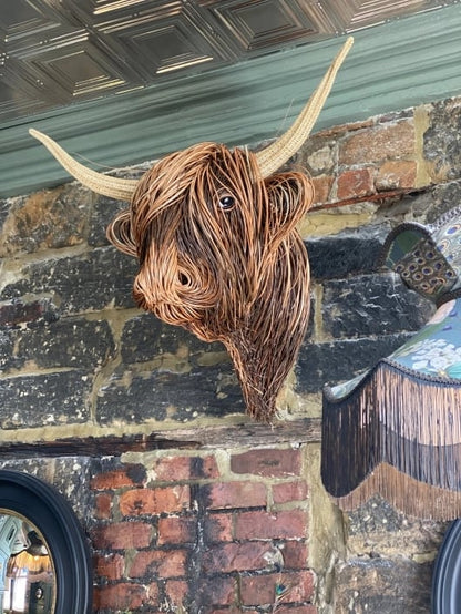 BowLift | Hand-Woven Wall Art Sculpture | Highland Cattle Design | Rustic Handmade Home Decor | 11.8 × 8.6 in
