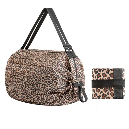 Tear-resistant, foldable shopping bag