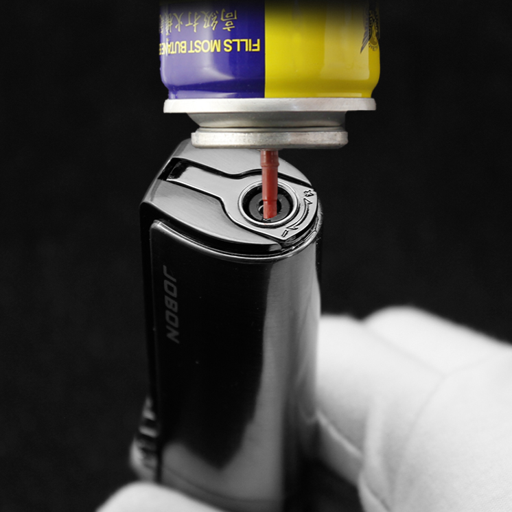 Powerful Windproof Triple Jet Flame Lighter | Skanto