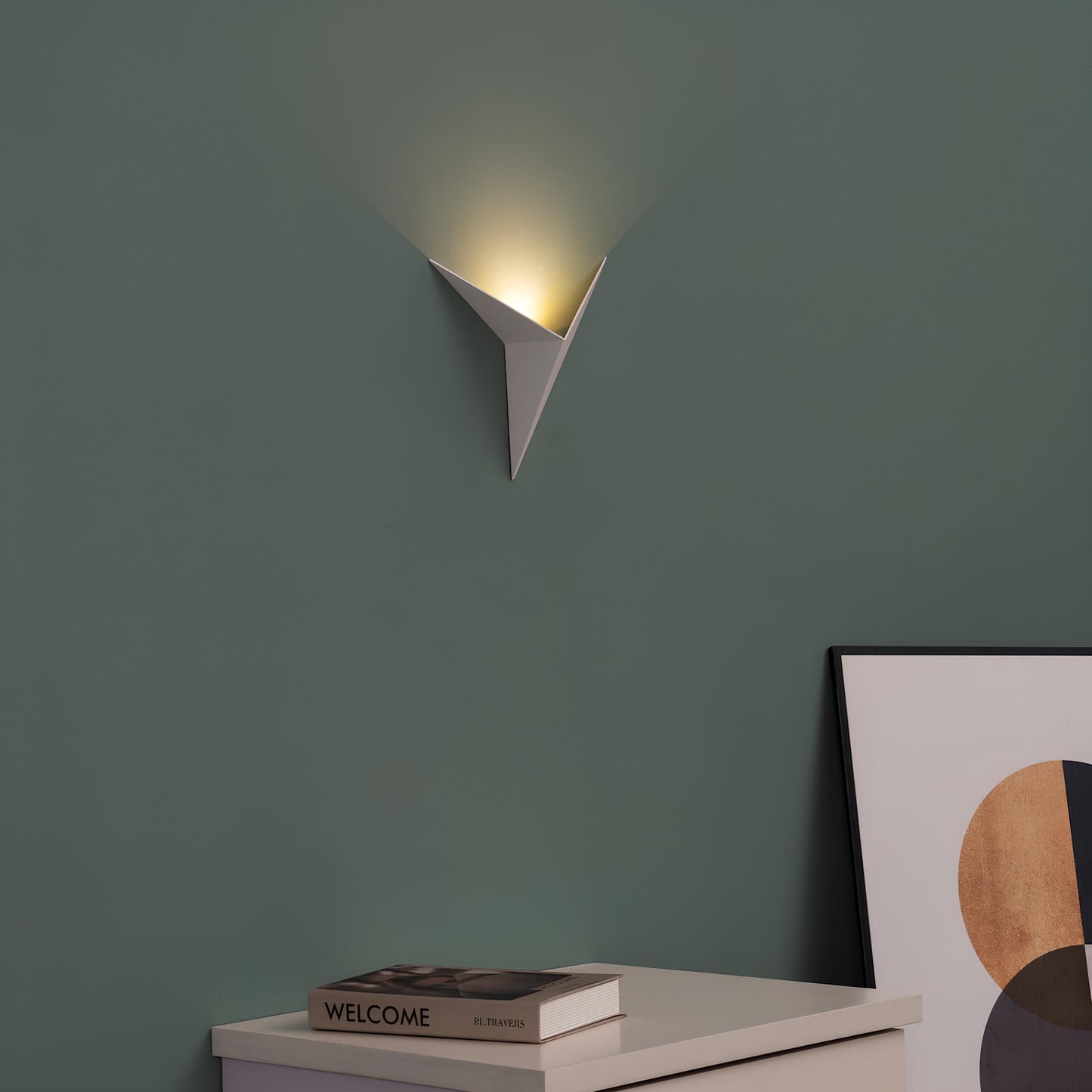 BowLift | Trigon Wall Light
