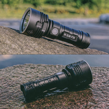 2000 Lumen High-performance LED flashlight, waterproof