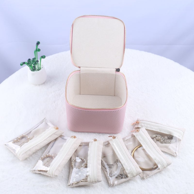 Jewelry box with 12 zipper compartments | Bowlift