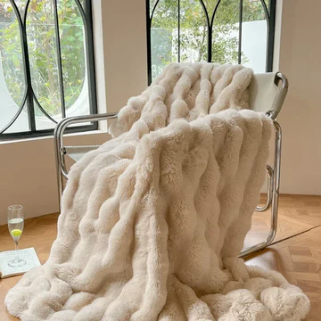 Skanto | Cozy Faux Rabbit Fur Throw Blanket