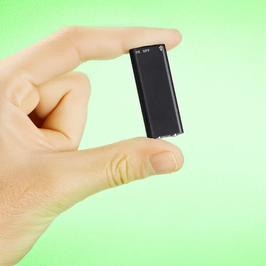 Skanto | Mini Voice-Controlled Recorder