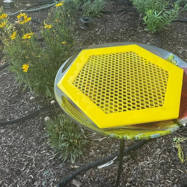 BowLift | Floating Bee Island - Bee Waterer