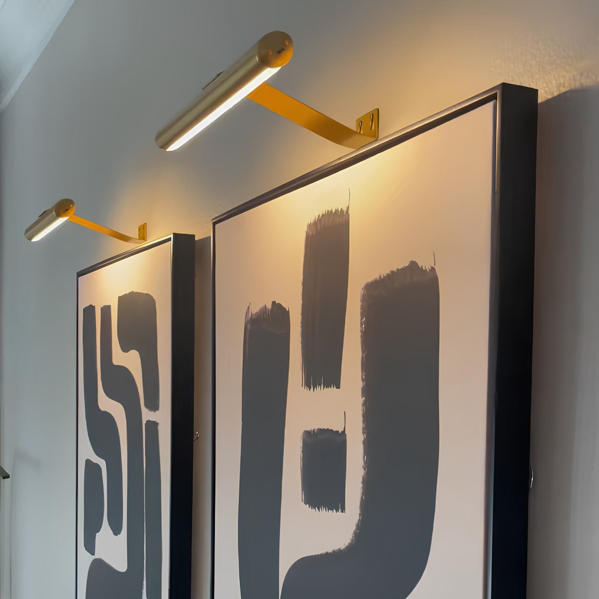 Skanto | Wall Lamp with Charging Function Elegant Picture Light
