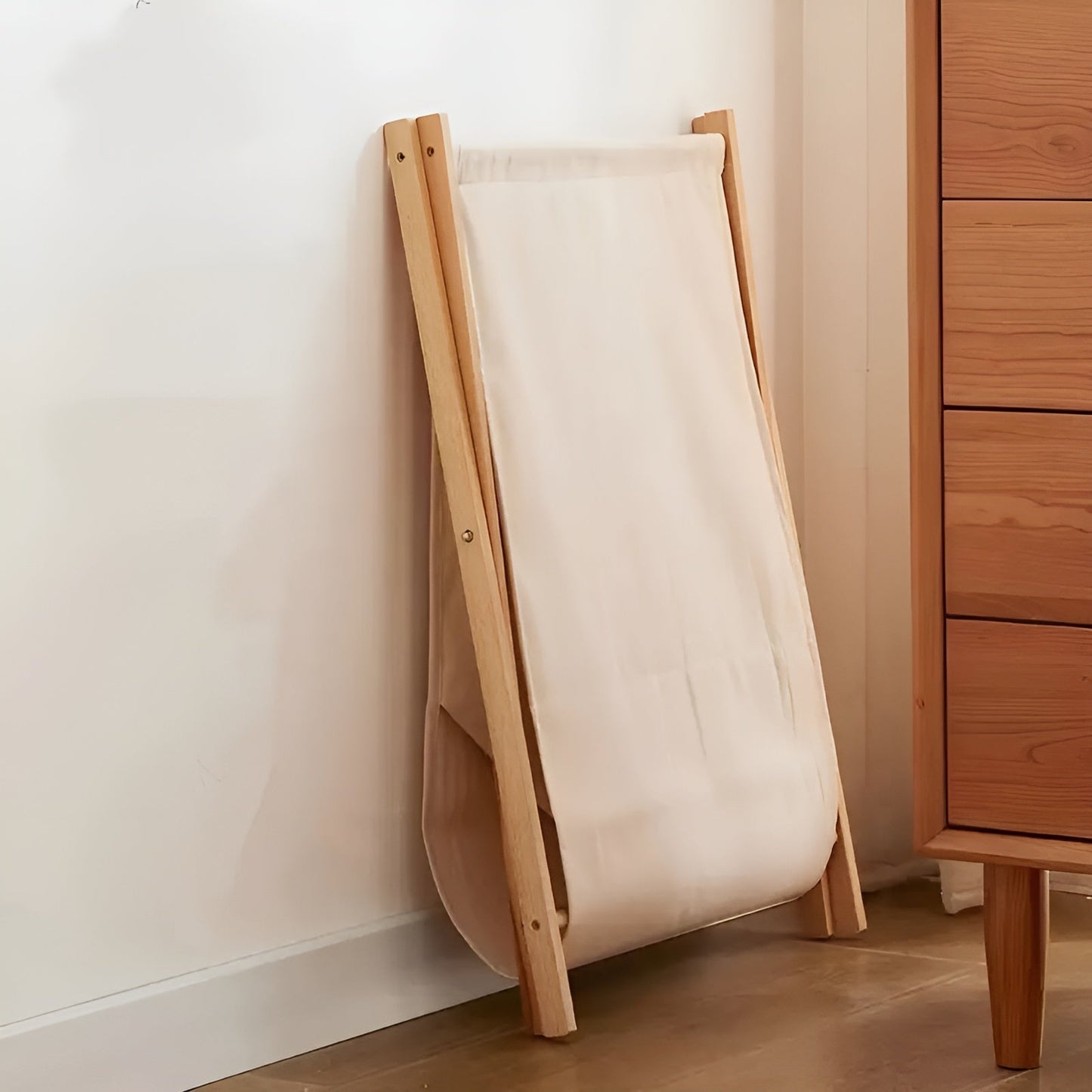 Foldable wooden laundry basket – Robust wooden design | Decorative and functional | Karnz
