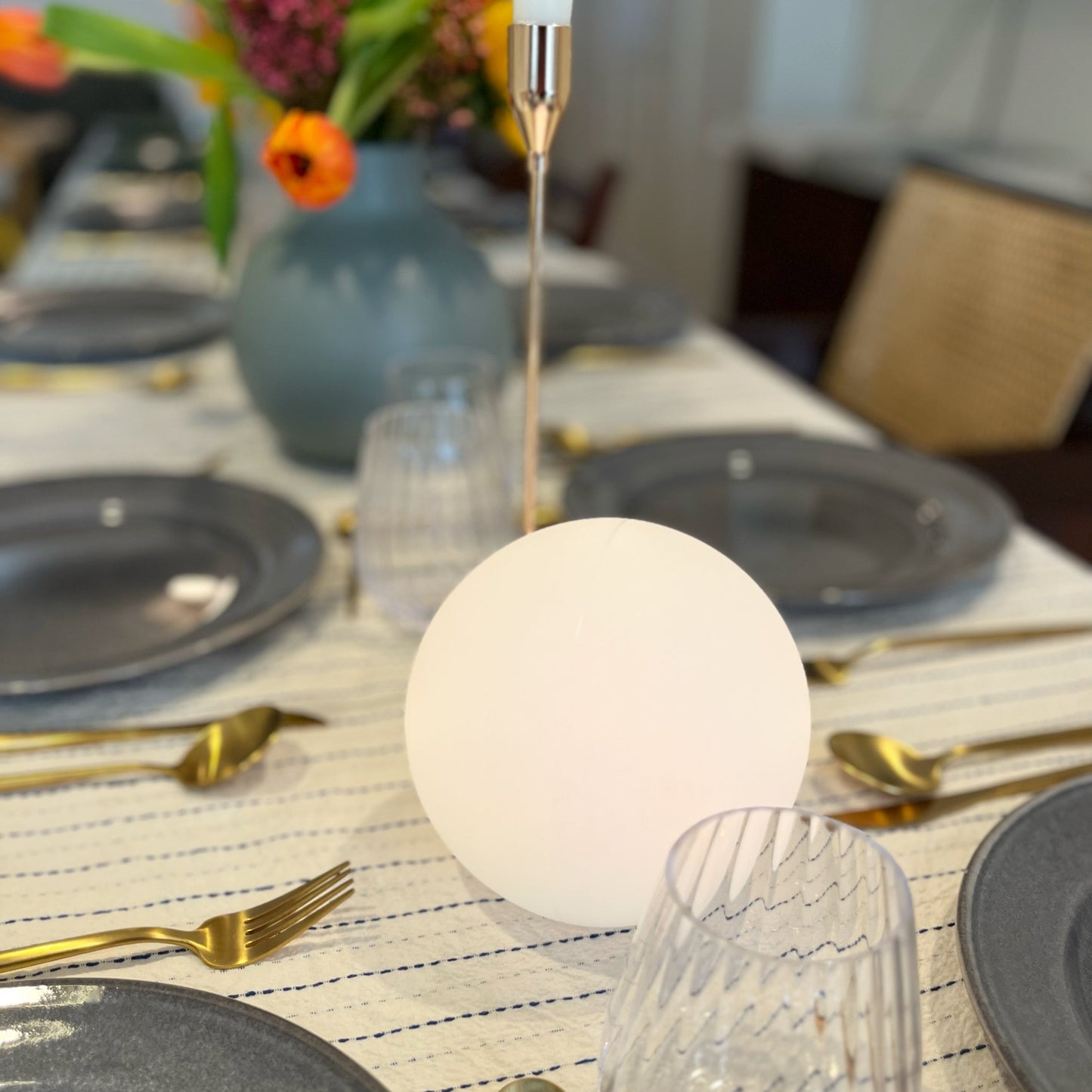 Skanto | LED Wire Lamp - Rechargeable Modern Fixture for Home, Office, and Bedside Use