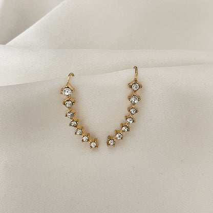 Skanto | Seven Star Diamond Stud Earrings